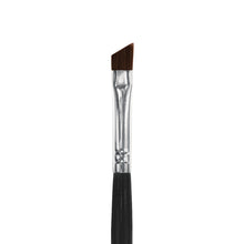 Load image into Gallery viewer, Angled Eyeliner Brush